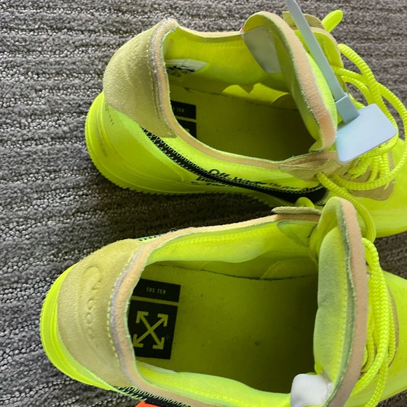 Nike x Off-White Air Force “the ten” Volt - Virgil - Size: 10.5 - Picture 3 of 5